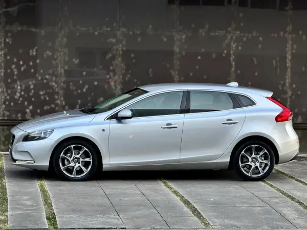 Volvo V40 ocean race 8