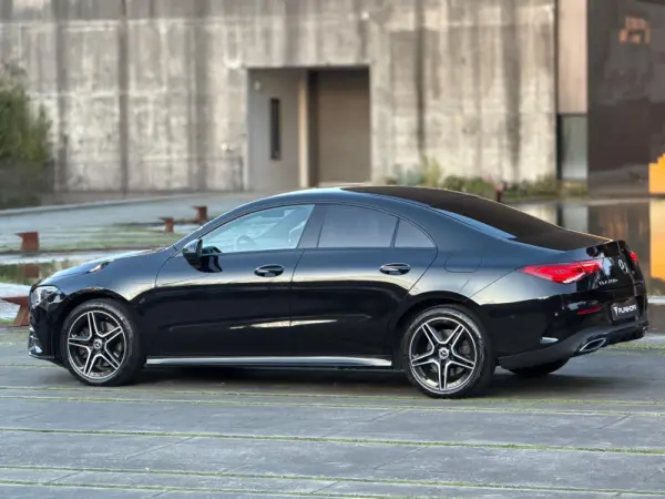 Mercedes-Benz CLA 250 e 8G-DCT AMG Line 26