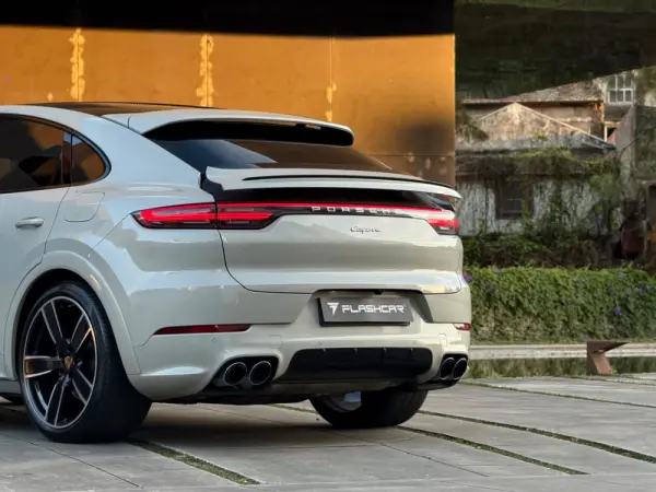 Porsche Cayenne Coupé E-Hybrid Platinum Edition 58