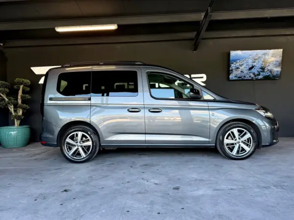 Volkswagen Caddy Maxi 2.0 TDi BM Highline 7L 16