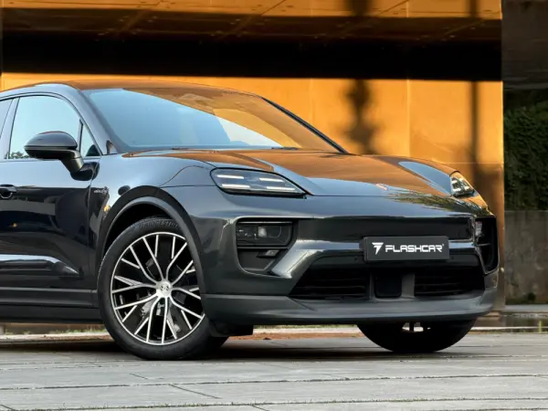 Porsche Macan Electric 27