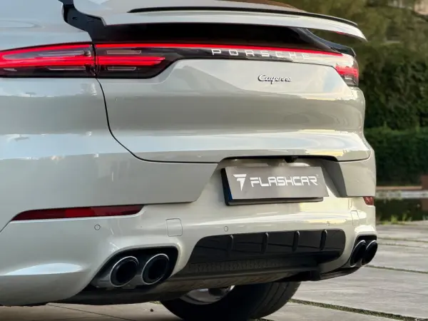 Porsche Cayenne Coupé E-Hybrid Platinum Edition 60