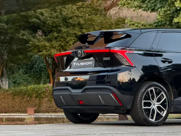 MG MG4 64 kWh Luxury 30