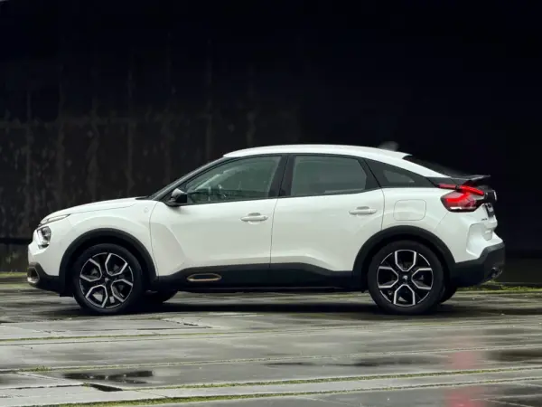 Citroën e-C4 50 kWh C-Séries 10