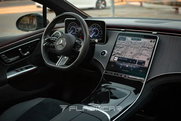 Mercedes-Benz EQE 300 AMG LINE 4