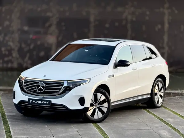 Mercedes-Benz EQC 400 4Matic AMG Line 12
