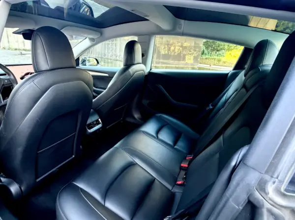 Tesla Model 3 Long Range AWD Dual Motor 9