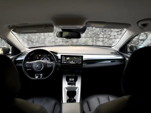 MG MG5 5 Standard Luxury 7