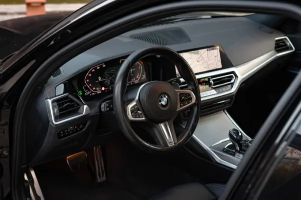 BMW 320 d Pack M Auto 4