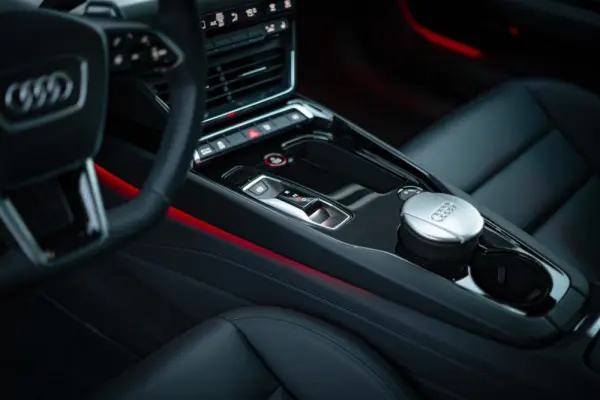 Audi e-tron GT quattro 13