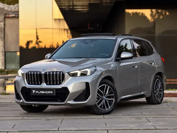 BMW iX1 xDrive30 Pack Desportivo M 5