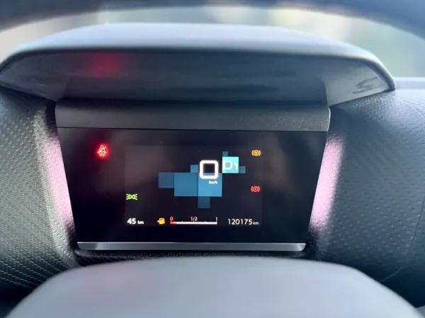 Citroën C4 1.5 BlueHDi Feel EAT8 10