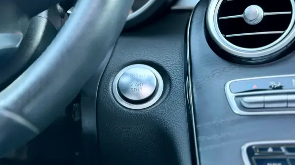 Mercedes-Benz C 250 d 4Matic Station 9G-TRONIC AMG Line 7