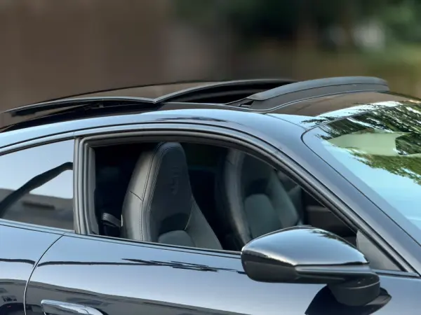 Porsche 911 (992) Carrera 4 PDK 32