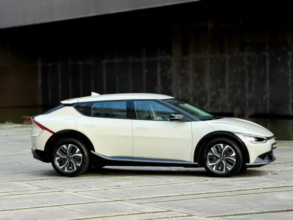 Kia EV6 77.4 kWh Tech 33