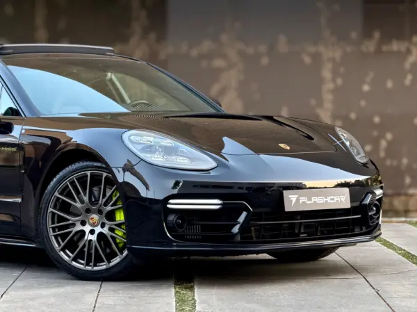 Porsche Panamera Sport Turismo 4 E-Hybrid Platinum Edition PDLS 22
