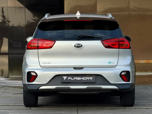 Kia Niro 1.6GDI HEV (Híbrido) TX 8