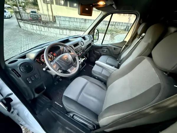 Renault Master E-Tech L2H2 3T5 Advance Autonomia Urbana 19