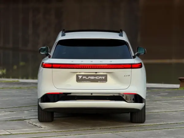 Xpeng G9 98 kWh Long Range 8