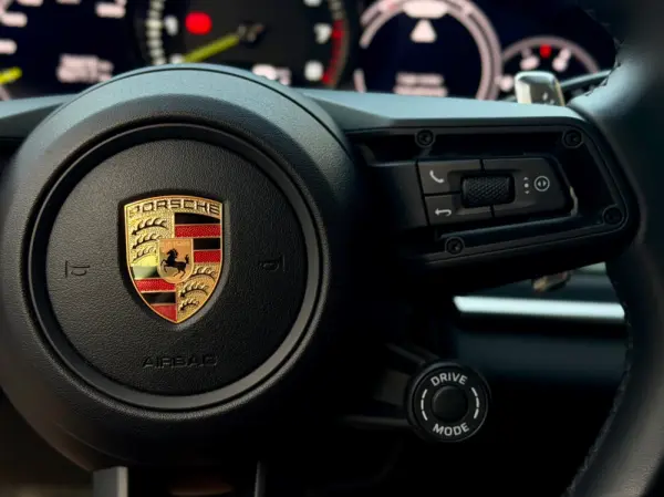 Porsche Panamera Sport Turismo 4 E-Hybrid Platinum Edition PDLS 41