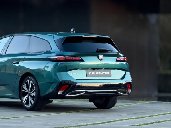 Peugeot 308 SW 1.2 PureTech Allure EAT6 46