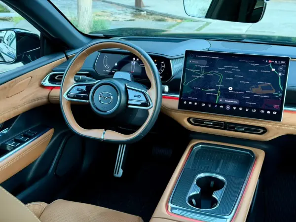 Mazda 6e 68.8 kWh Takumi Plus 30