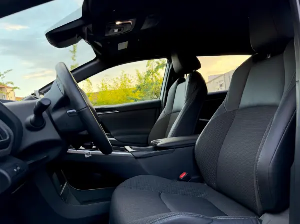 Toyota bZ4X 71,4 kWh Lounge 15