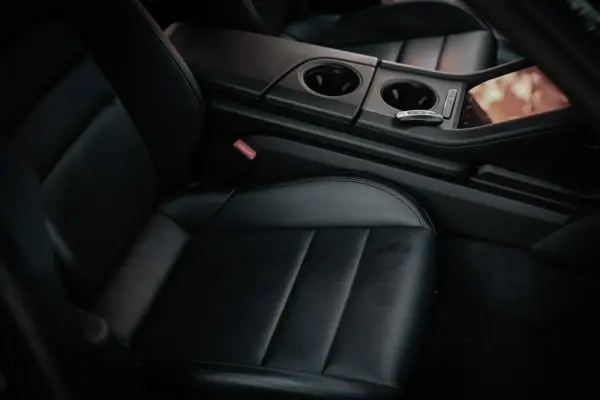 Porsche Taycan Cross Turismo 4 13