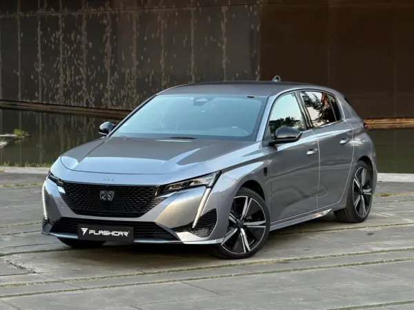 Peugeot 308 1.6 Hybrid GT Pack e-EAT8 9