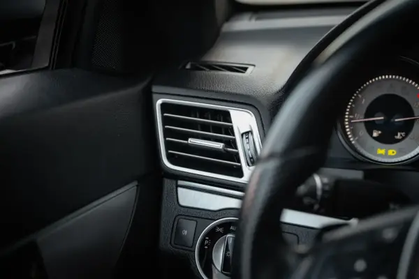 Mercedes-Benz E 220 41
