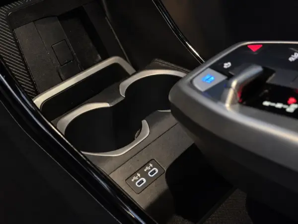 BMW iX1 xDrive30 Pack Desportivo M 7