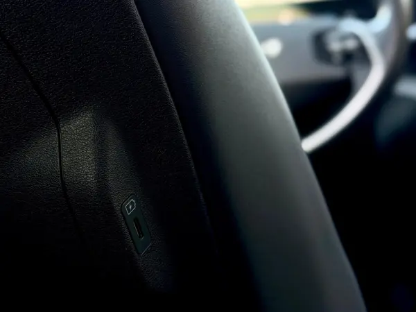 Kia EV6 77.40KWh Earth 11