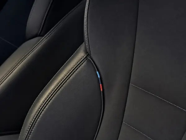 BMW iX1 xDrive30 Pack Desportivo M 8