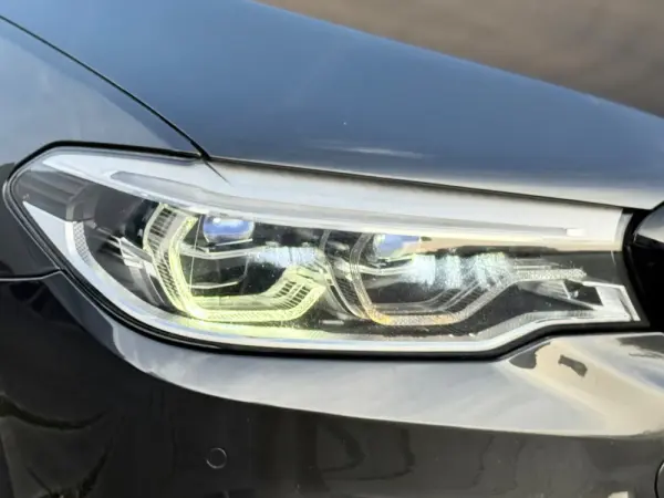 BMW 520 d Pack M Auto 19