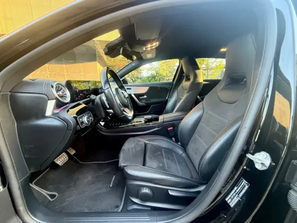 Mercedes-Benz A 250 e 8G-DCT Edition AMG Line 2