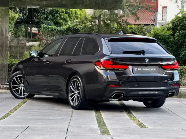 BMW 520 e Pack M 18