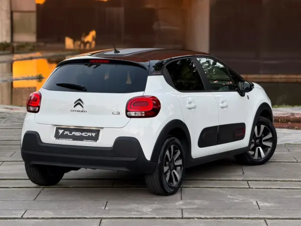Citroen C3 1.2 PureTech C-Series 8