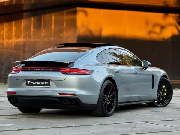 Porsche Panamera 4 E-Hybrid 31