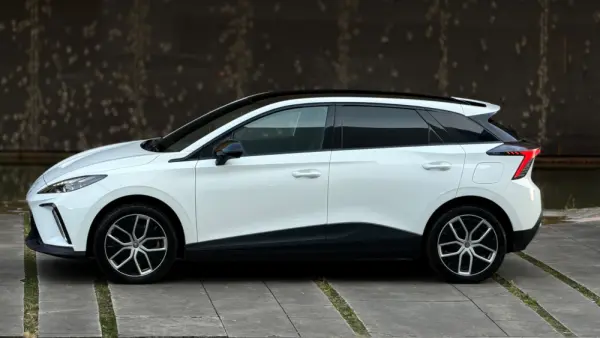 MG MG4 Trophy Ext Range 77 kWh 245 hp 15
