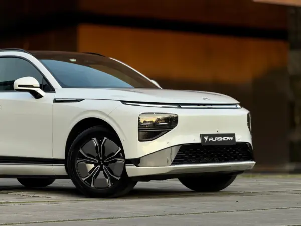 Xpeng G9 98 kWh Long Range 38