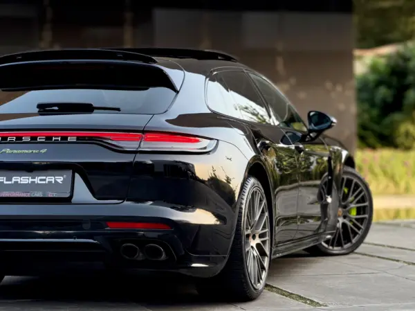 Porsche Panamera Sport Turismo 4 E-Hybrid Platinum Edition PDLS 48