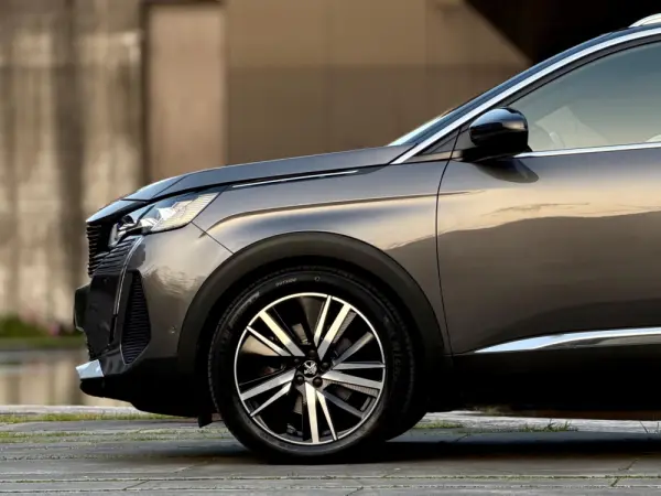 Peugeot 3008 1.6 Hybrid4 GT Line e-EAT8 12