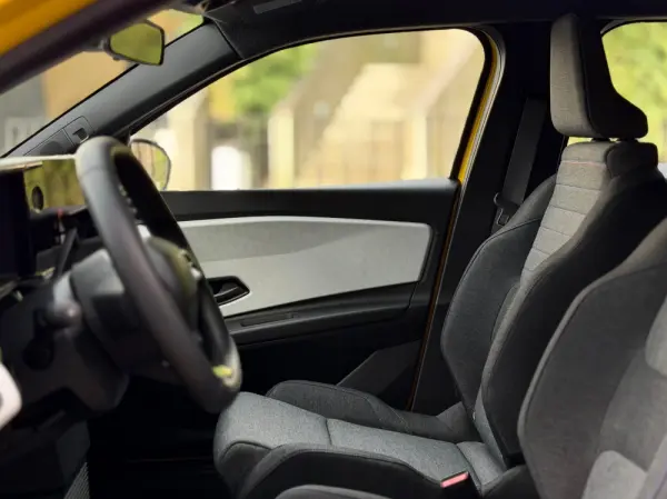 Renault 5 E-Tech 40 kWh Evolution Autonomia Urbana 16