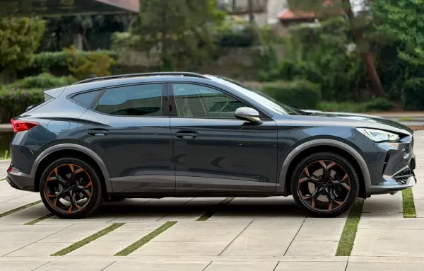 Cupra Formentor 1.4 e-Hybrid DSG VZ 3