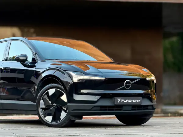 Volvo EX30 Twin Motor Performance AWD Plus 20