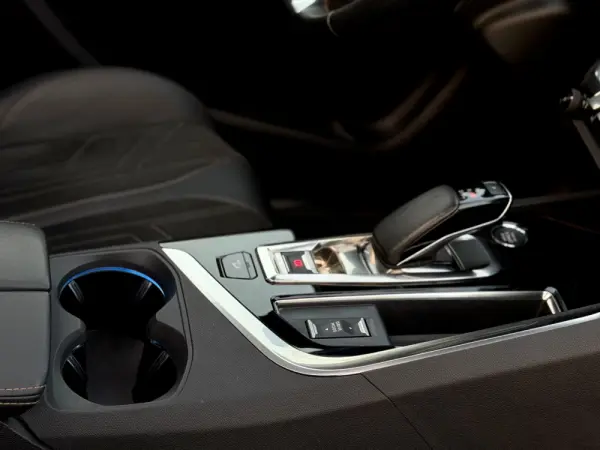 Peugeot 3008 1.6 Hybrid4 GT Line e-EAT8 43