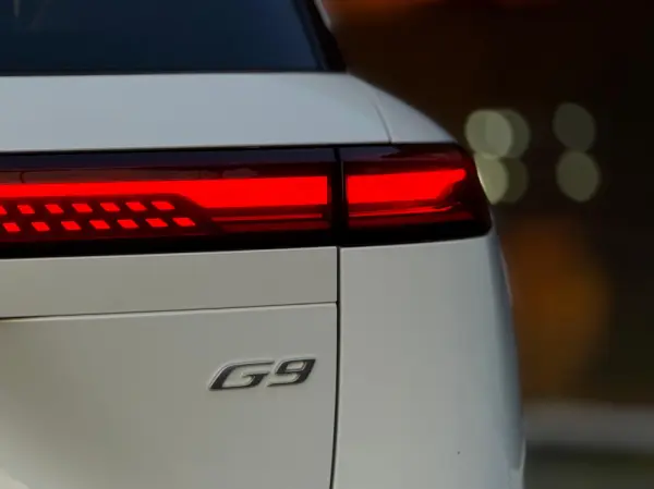 Xpeng G9 98 kWh Long Range 65