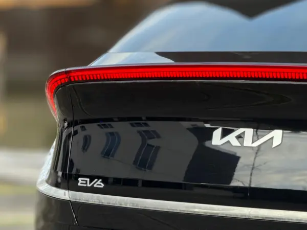 Kia EV6 77.4 kWh Earth 46