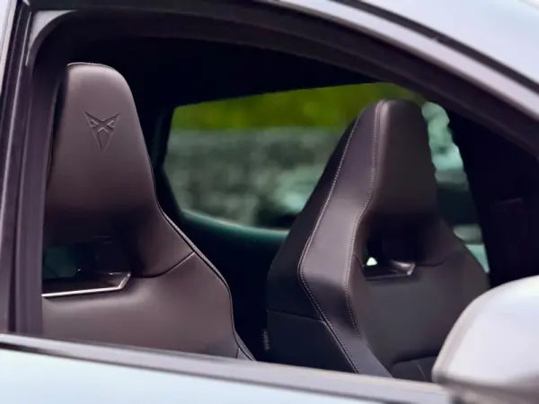Cupra Formentor 1.4 e-Hybrid DSG VZ 25