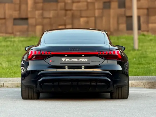 Audi e-tron GT quattro 71